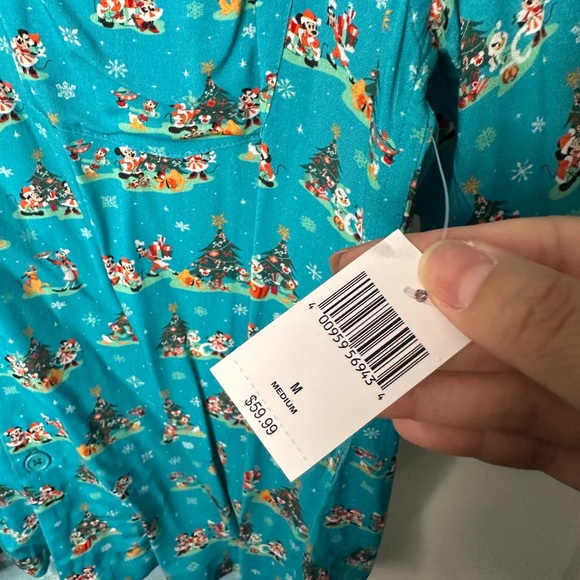 NEW! Mens Santa Mickey Mouse and Friends Holiday Woven Shirt - Picture 6 of 11